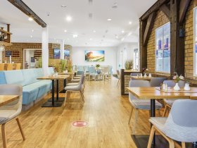 Sightseeing-Urlaub in Hamburg (3 Tage) mit Stadtrundfahrt im Doppeldeckerbus (hop-on hop-off)