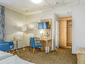 Sightseeing-Urlaub in Hamburg (3 Tage) mit Stadtrundfahrt im Doppeldeckerbus (hop-on hop-off)