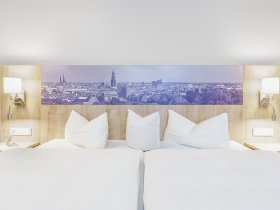 Sightseeing-Urlaub in Hamburg (3 Tage) mit Stadtrundfahrt im Doppeldeckerbus (hop-on hop-off)