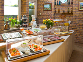 Sightseeing-Urlaub in Hamburg (3 Tage) mit Stadtrundfahrt im Doppeldeckerbus (hop-on hop-off)