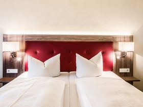 Another Day in Paradise mit Therme Sinsheim