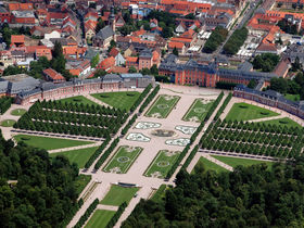 Thermen Kurztrip- 2 Tage mit Candle-Light-Dinner & Badewelt Sinsheim