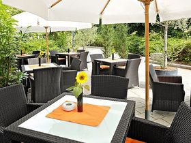 Thermen Kurztrip- 2 Tage mit Candle-Light-Dinner & Badewelt Sinsheim