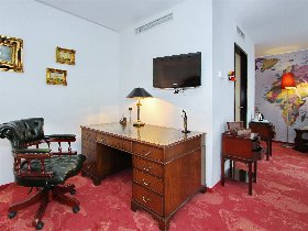 „Hanseatischer Kurzurlaub in Hamburg | 4 Tage im zentrumsnahen 4****S Hotel