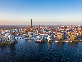 Maritime Auszeit inkl. Hafenrundfahrt nach Warnemünde