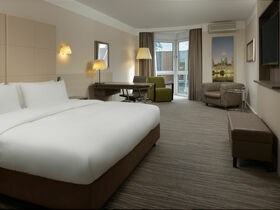 Kunst in Hannover: Niki.Kusama.Murakami inkl. Abendessen