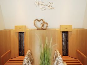 Candlelight-Dinner mit Kopfkissen am Rhein