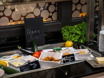Silvesterknaller im FREIZEIT IN inkl. Party im auswärts mit Abendessen 2 Nächte / 3 Tage 2