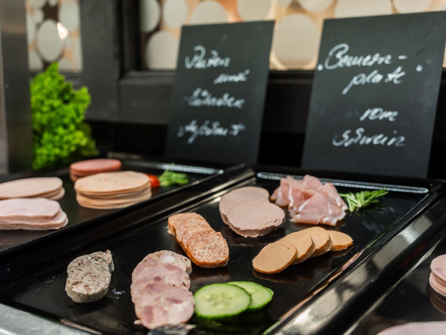 Silvesterknaller im FREIZEIT IN inkl. Party im auswärts mit Abendessen 2 Nächte / 3 Tage 2