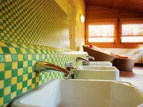 Silvesterknaller im Freizeit In inkl. Dinner Abend und Abendessen  - 3 Nächte / 4 Tage