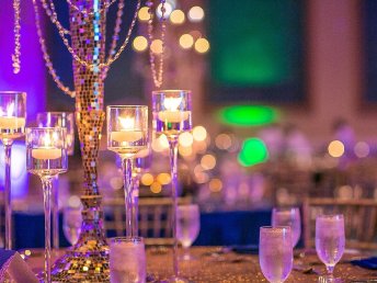 Silvesterknaller im FREIZEIT IN inkl. Party im auswärts mit Abendessen 2 Nächte / 3 Tage 2