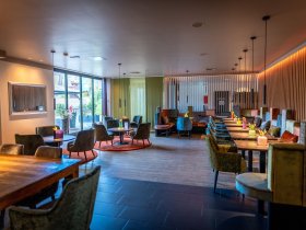 STAY & DIVE S -  2 Tage einfach mal abtauchen im Dive4Life Indoor-Tauchcenter Rheinland 