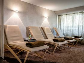 1 x Kuscheln in Bonn inkl. Candlelight-Dinner | 2 Tage 