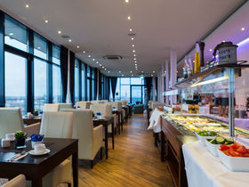 4 für  3 - Lübecks Altstadt und Mee(h)r