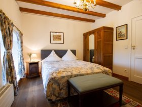 Nur die Liebe zählt (am Niederrhein)! Burgromantik in den historischen Mauern der Wasserburg