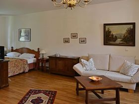 Nur die Liebe zählt (am Niederrhein)! Burgromantik in den historischen Mauern der Wasserburg