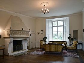 Nur die Liebe zählt (am Niederrhein)! Burgromantik in den historischen Mauern der Wasserburg