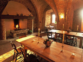 Nur die Liebe zählt (am Niederrhein)! Burgromantik in den historischen Mauern der Wasserburg