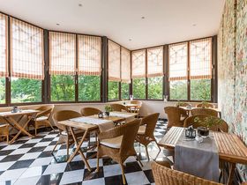 Kurzurlaub im Mecklenburger Schloss nahe Wismar -Schloss-Entdecker