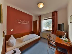 KRONE Silvesterpauschale inkl. Tanz & Livemusik uvm.