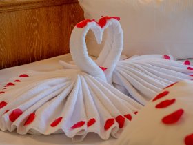 Bettgeflüster - 2 romantische Nächte in Berlin inkl. Candle-Light-Dinner