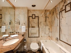 Bettgeflüster - 2 romantische Nächte in Berlin inkl. Candle-Light-Dinner