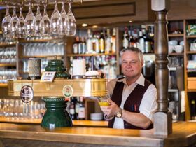 Romantische Verwöhntage für Zwei inkl. Candlelight-Dinner & Aromaöl-Rücken-Massage