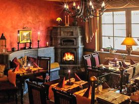 Romantische Verwöhntage für Zwei inkl. Candlelight-Dinner & Aromaöl-Rücken-Massage