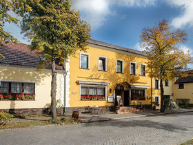 Romantische Verwöhntage für Zwei inkl. Candlelight-Dinner & Aromaöl-Rücken-Massage