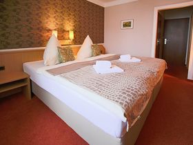 Romantische Verwöhntage für Zwei inkl. Candlelight-Dinner & Aromaöl-Rücken-Massage