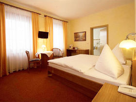 Romantische Verwöhntage für Zwei inkl. Candlelight-Dinner & Aromaöl-Rücken-Massage