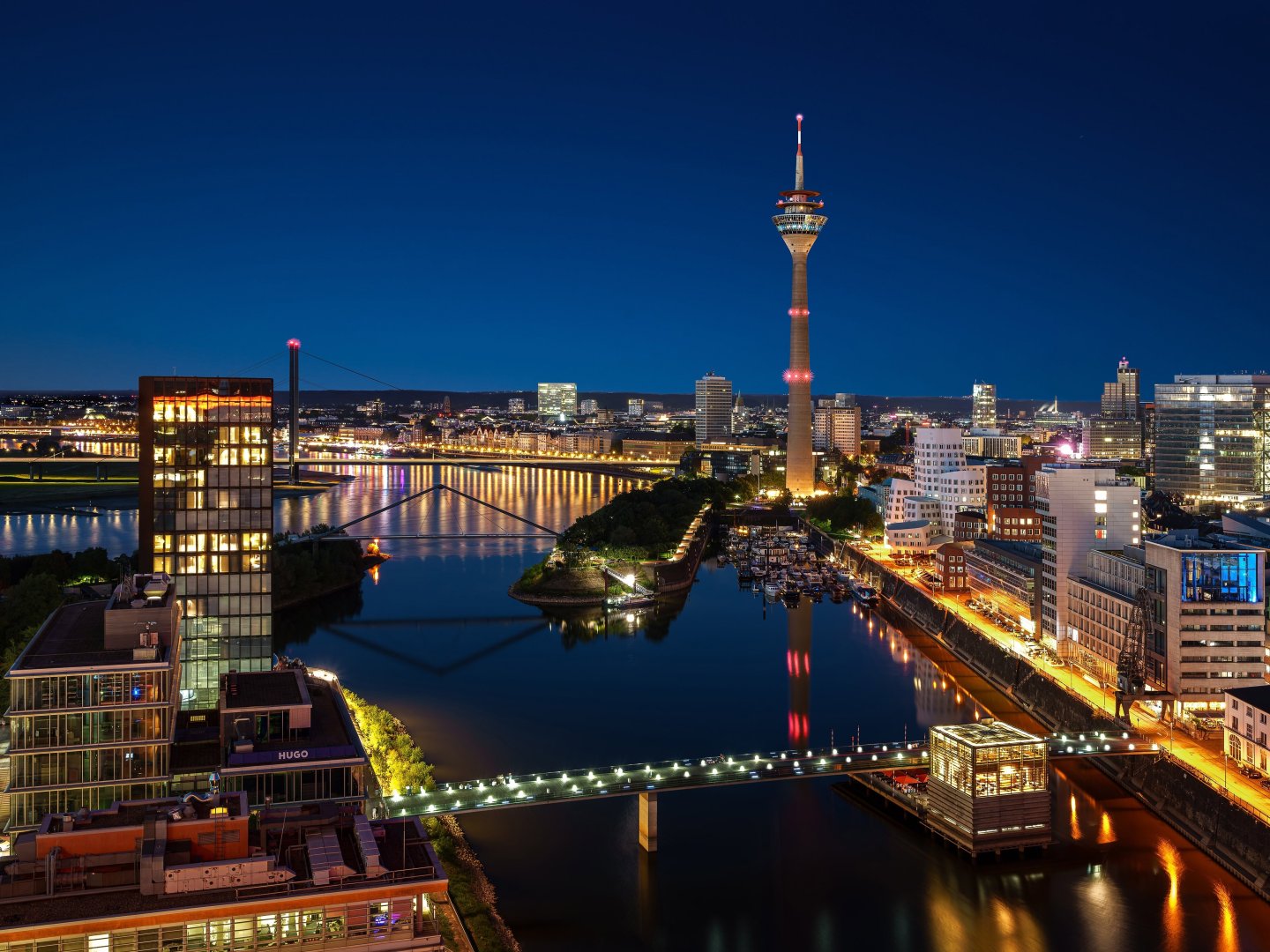Düsseldorf hoch hinaus -  2 Tage Kurzurlaub am Hafen