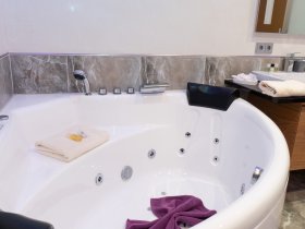 Wellnessauszeit mit Freundin im Bayerischen Hof inkl. Halbpension & Entspannungsbad