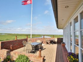 Stürmische Auszeit auf der Hallig und mitten im Meer...