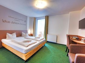 Wellnesspaket 4 Tage inkl. 2 x Eintritt Badeparadies, Palis Vital & Halbpension 