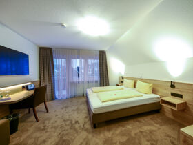 Wellnesspaket 4 Tage inkl. 2 x Eintritt Badeparadies, Palis Vital & Halbpension 