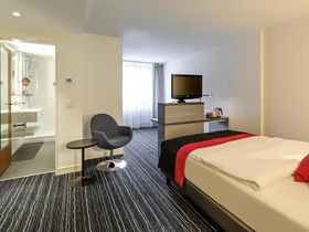 2 Tage Kurzurlaub in Düsseldorf inklusive Carepaket