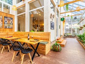 MÄDELS Trip 4 Tage I Wellness & Party auf Usedom