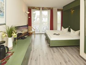 MÄDELS Trip 4 Tage I Wellness & Party auf Usedom