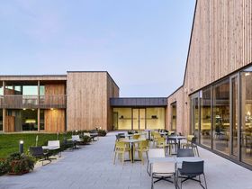 10% Frühbucher-Rabatt-Erholungsurlaub im Waldstrand-Hotel Großschönau- 5 Tage