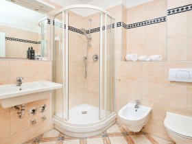 Silvesterzauber mit Gala-Dinner in Zinnowitz