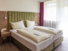 Ruhiger & komfortabler Thermenurlaub im Herzen von Bad Schallerbach inkl. Therme | 3 Nächte