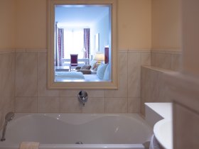 Ruhiger & komfortabler Thermenurlaub im Herzen von Bad Schallerbach inkl. Therme | 3 Nächte