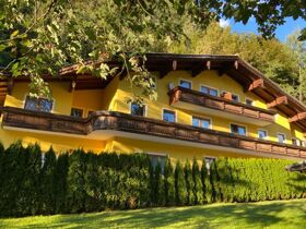 Familien-Auszeit am Badesee – 3 Nächte voller Sommerfreude