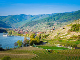 Auszeit für Genießer: Urlaub im Gartenhotel & Weingut in der Wachau inkl. 4-Gang-Dinner | 1 Nacht