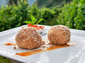 Wine.Special in der Wachau inkl. 7-Gang-Degustationsmenü, Massage & Schnapsverkostung | 2 Nächte
