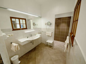 Auszeit für Genießer: Urlaub im Gartenhotel & Weingut in der Wachau inkl. 4-Gang-Dinner | 1 Nacht