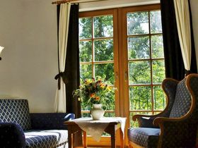  Schnuppern im Dirndltal inkl. 3,5-Gang-Dinner | 1 Nacht