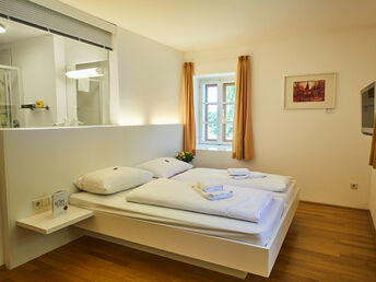 Bild 6 von 30