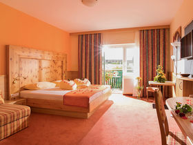 TOP-Silvester-HIT im Thermenhotel PuchasPlus mit Galababend & Silvesterprogramm 4 ÜN